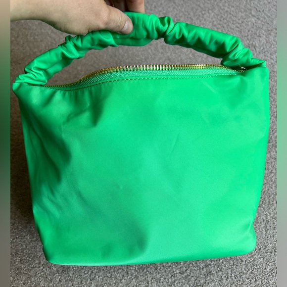 Stoney Clover Lane scrunch handle bag - Picture 4 of 6